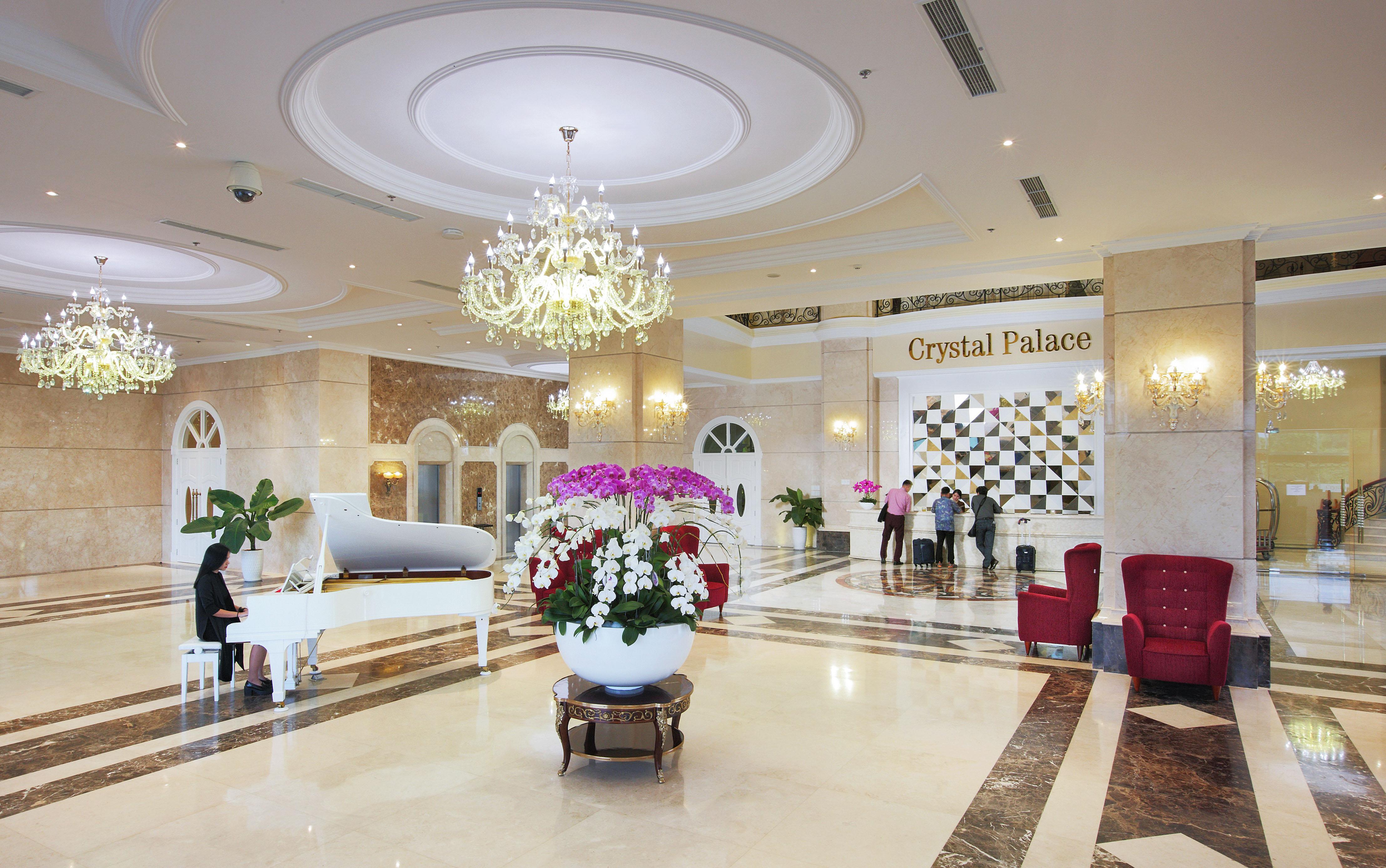 Merperle Crystal Palace Thành Pho Ho Chí Minh Esterno foto